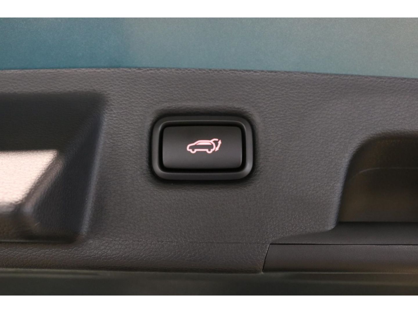 Fahrzeugabbildung Kia Ceed_sw Spirit Panoramadach Memory-Sitze Navi
