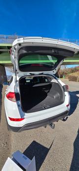 Hyundai TUCSON 2.0 CRDi 100kW Style 4WD Automatik Style - Hyundai TUCSON in Freiburg