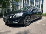 Volvo V60 D5 AWD Geartronic Summum - Volvo V60 Gebrauchtwagen in München