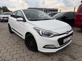 Hyundai i20 Style - Hyundai i20 mit Panoramadach