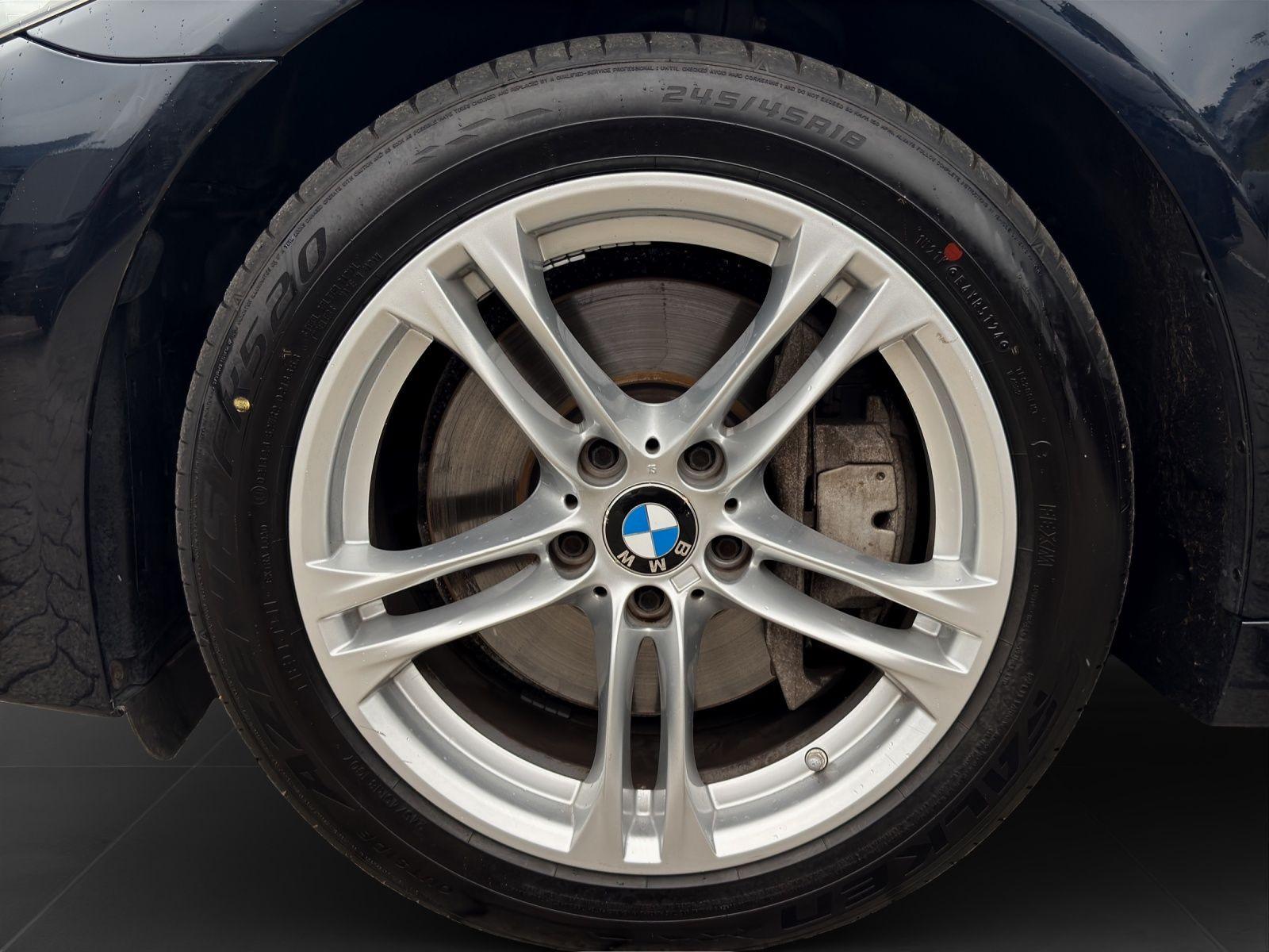 BMW 530 xD Touring M SPORTPAKET AHK PANO LEDER