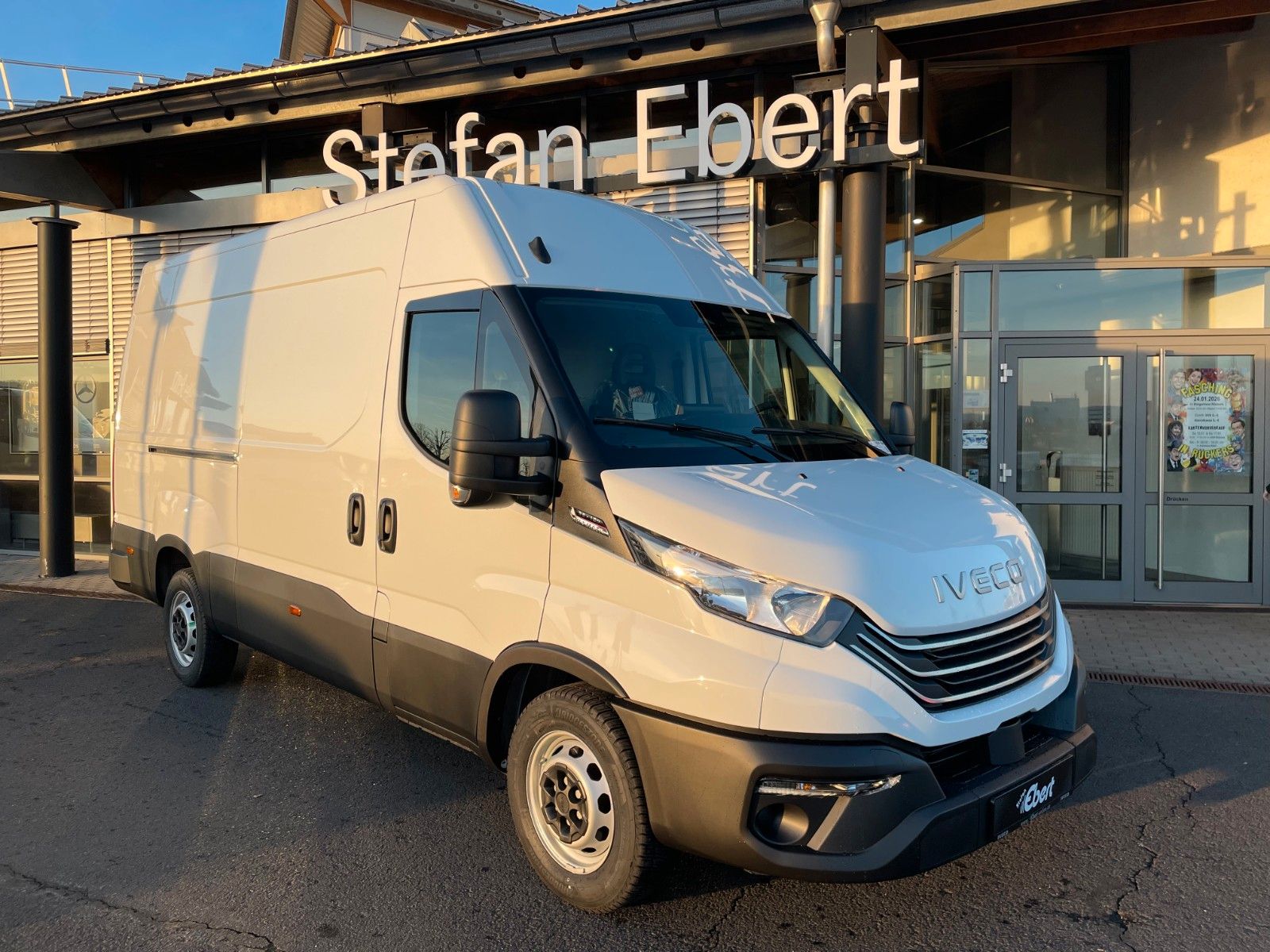 Fahrzeugabbildung Iveco Daily 35S18 HA8 3.0L *R3.520mm*Automatik*Kamera*