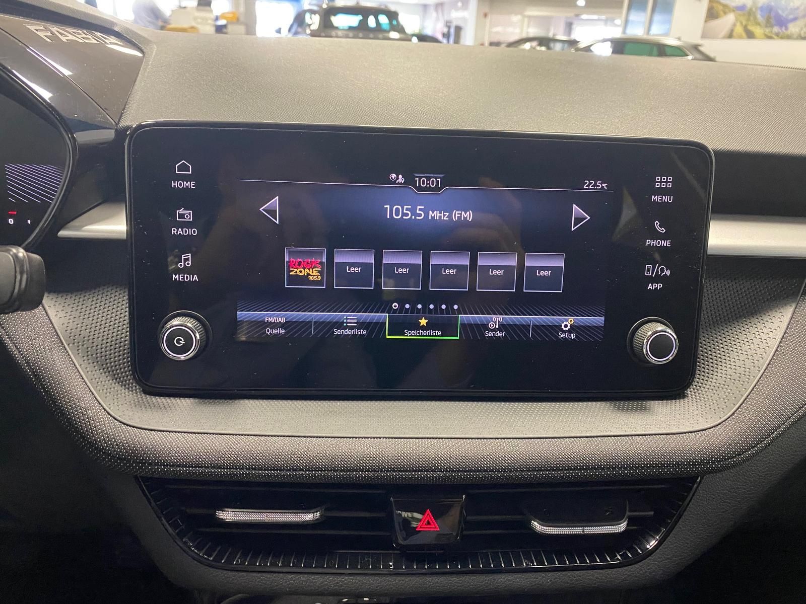 Fahrzeugabbildung SKODA Fabia Selection APP+KLIMA+RFK+PDC+SITZHEIZ+Andro