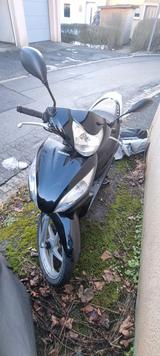 Honda Vision 50 Beschreibung lesen  - HONDA VON 1 BIS 50 CCM