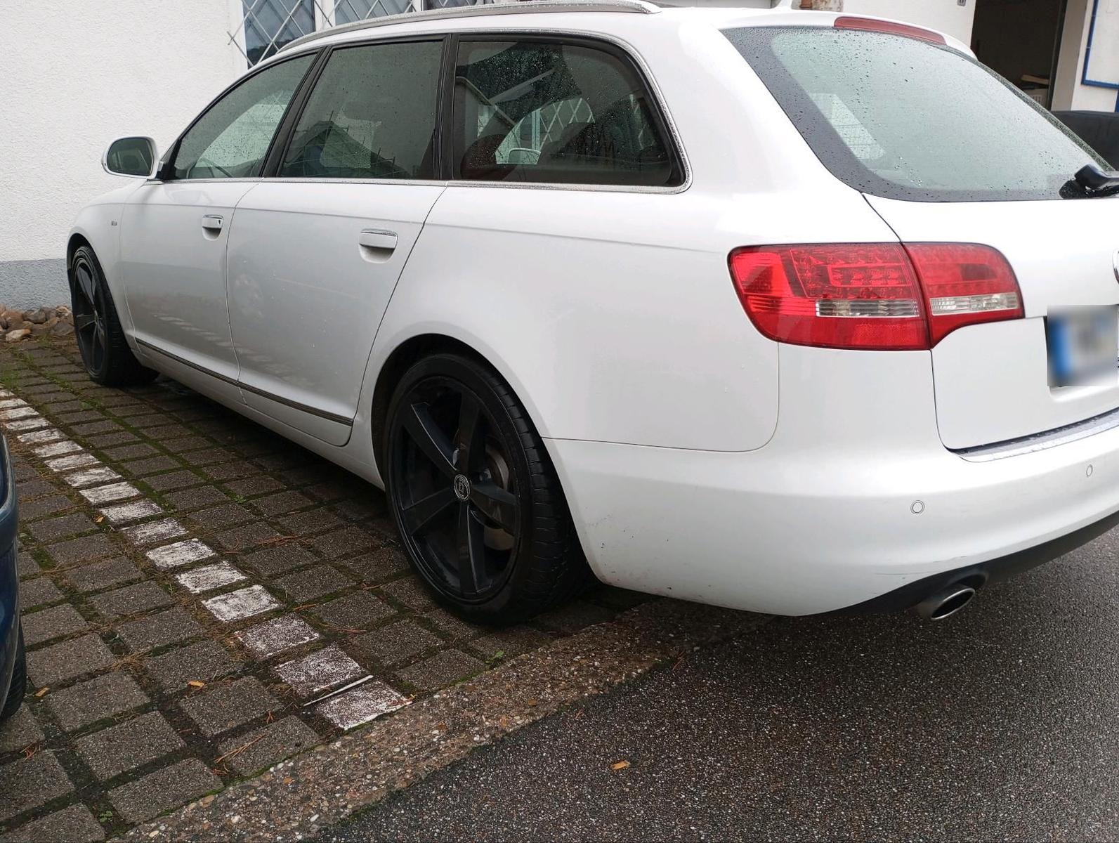 Audi Quattro 2010 — photo 14