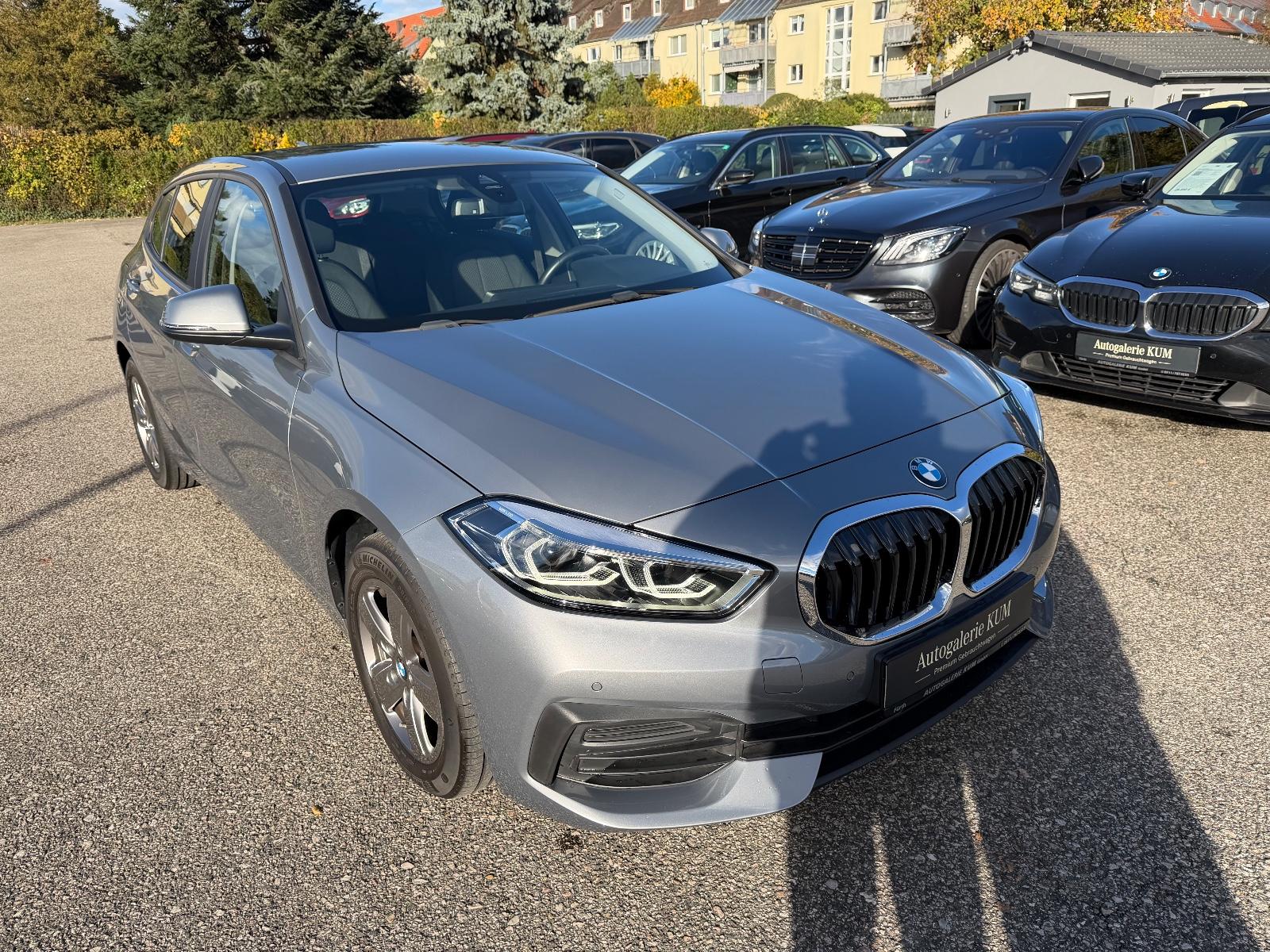 BMW 118i Aut Advantage / LED / NAVI / TEMPO / LIVE-C