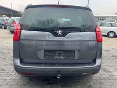 Fahrzeugabbildung Peugeot 5008 Platinum Monitor HUD AHK PANORAMA