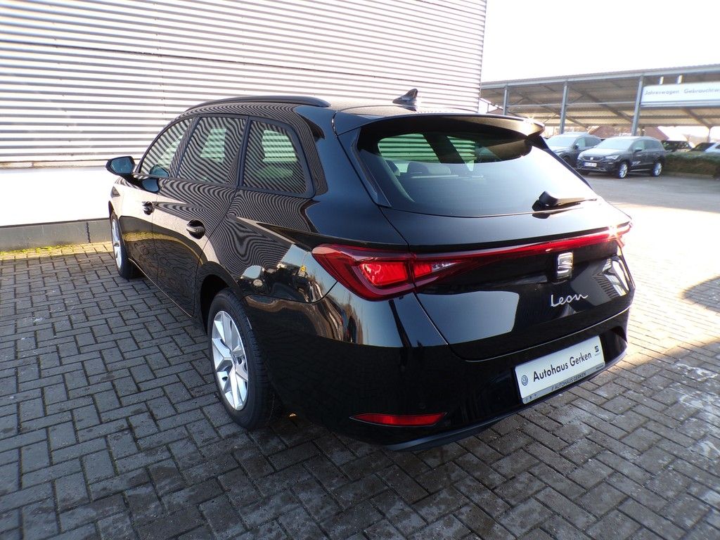Fahrzeugabbildung SEAT Leon Sportstourer 1.5 eTSI DSG Road Edition