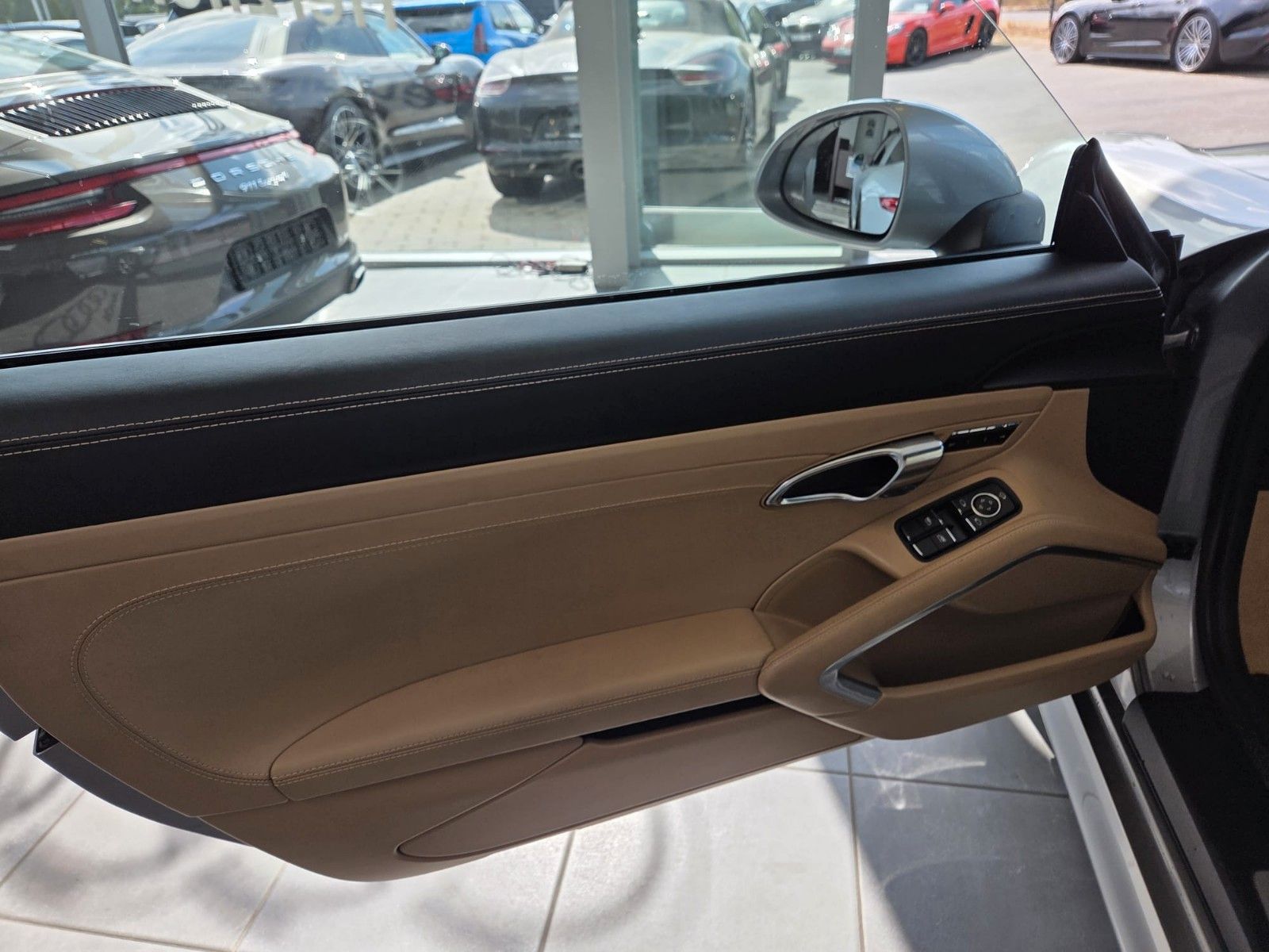 Fahrzeugabbildung Porsche Cayman Coupe/erst 55000 km/Topzustand!