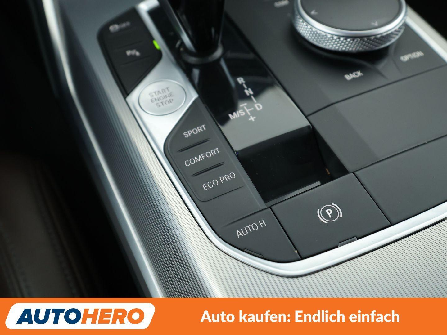 BMW 3er 320d xDrive Luxury Line Aut.*NAVI*HUD*LED*