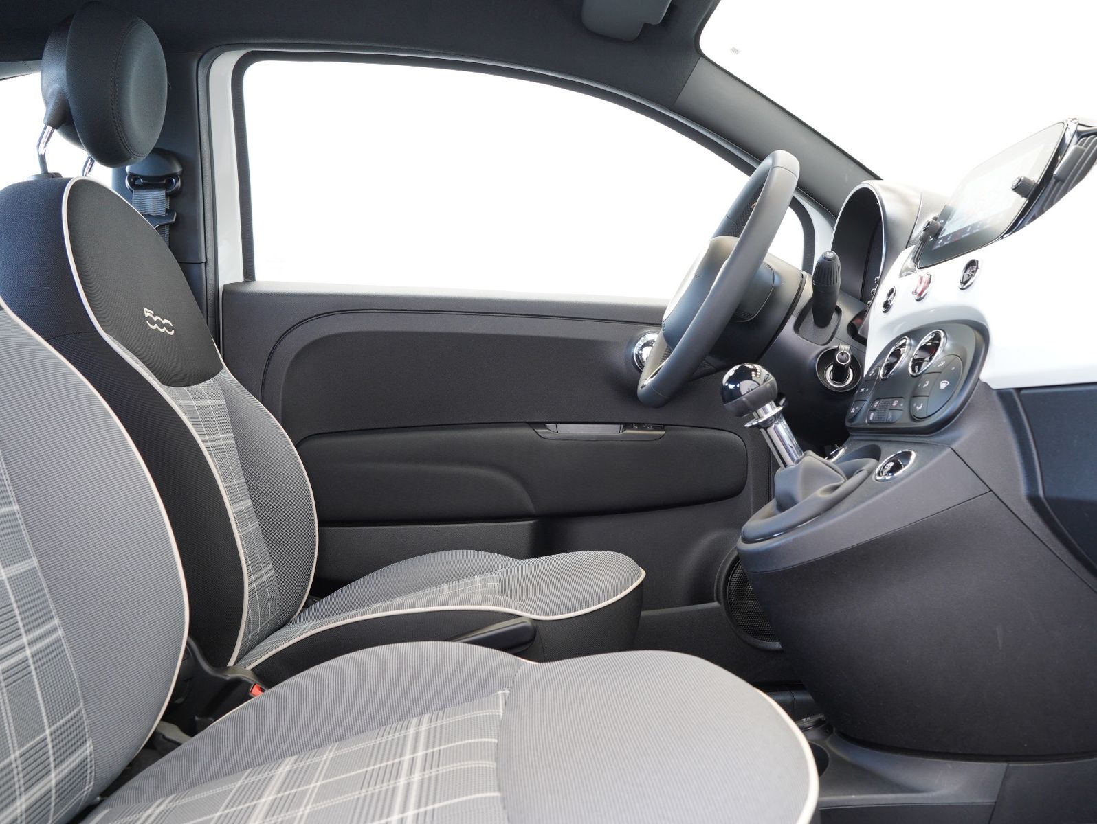 Fahrzeugabbildung Fiat 1.0 Mild Hybrid Lounge PDC/NAVI/CARPLAY