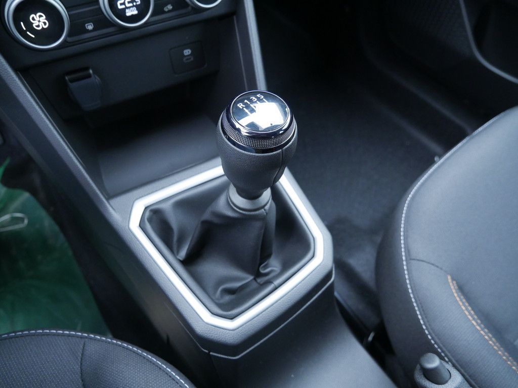 Fahrzeugabbildung Dacia Sandero Stepway Expression TCe 90