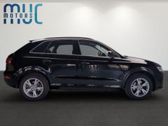 AUDI Q3 2.0 TDI quattro S tronic sport/Bose/AHK/DAB/