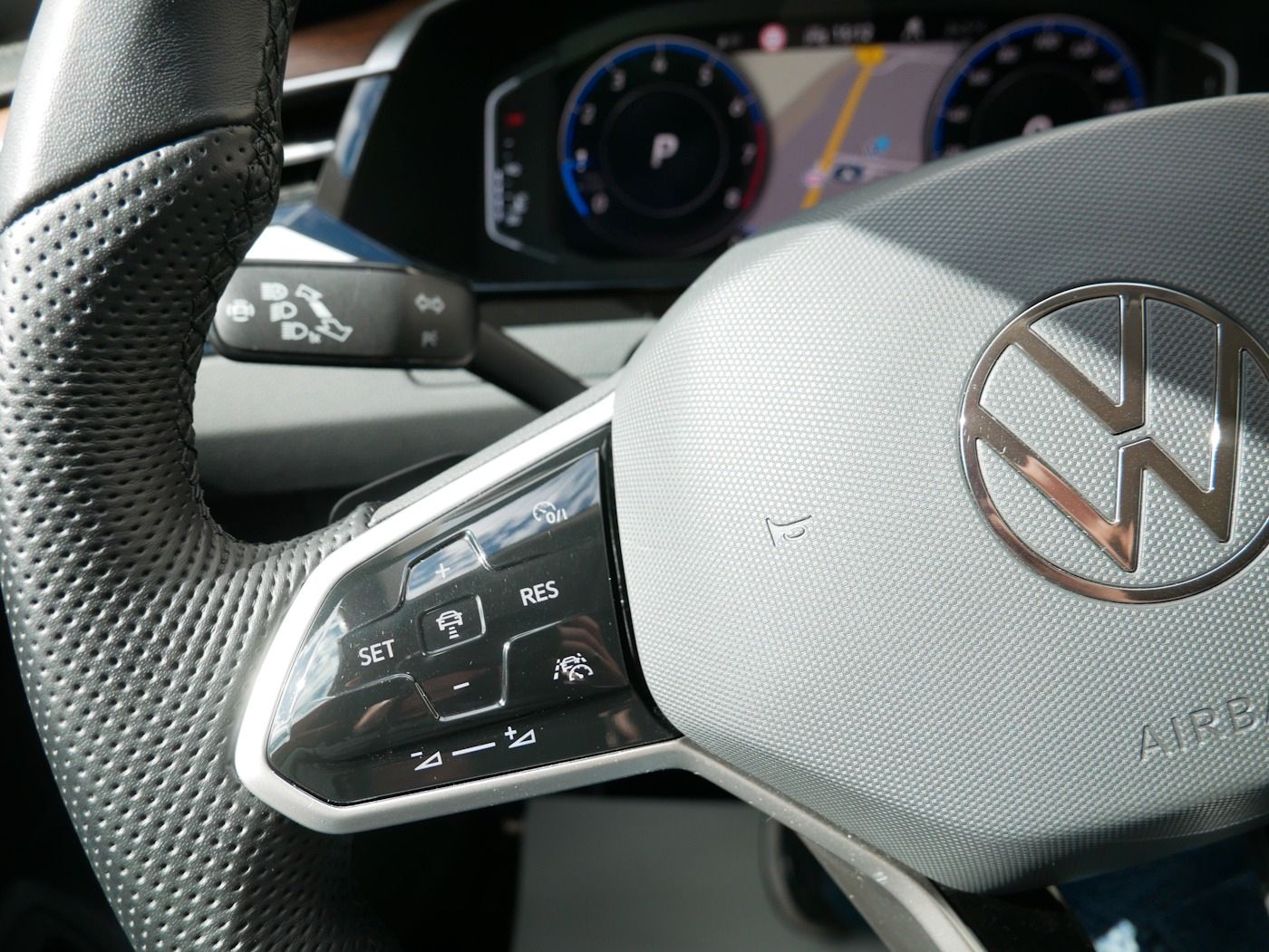 Fahrzeugabbildung Volkswagen Arteon SB 2.0 Elegance NEU60T AHK Kamera DSG SHZ