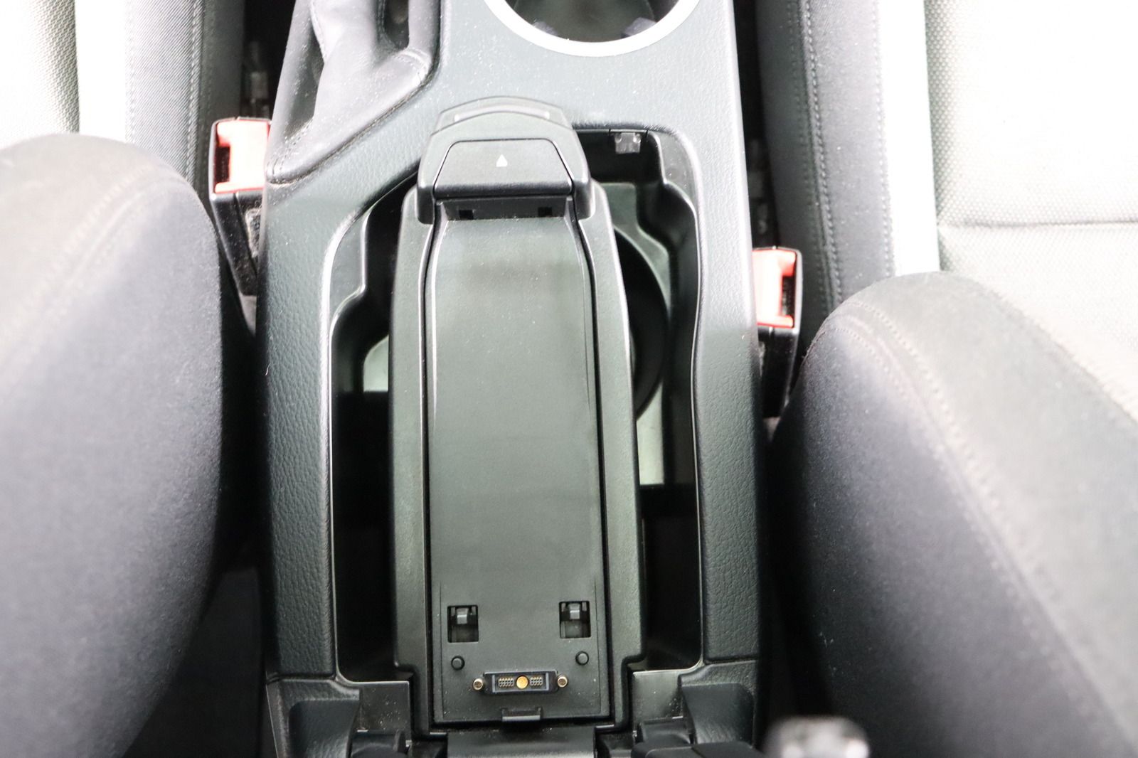 Fahrzeugabbildung BMW X1 18i * X-Line * Xenon * Sitzhzg.