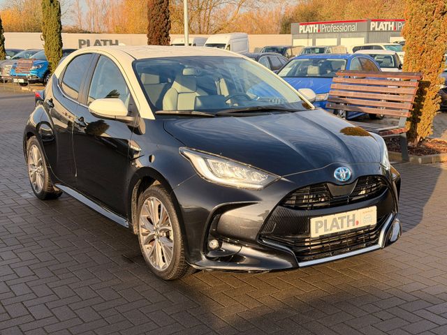 Toyota Yaris Hybrid Style Selection