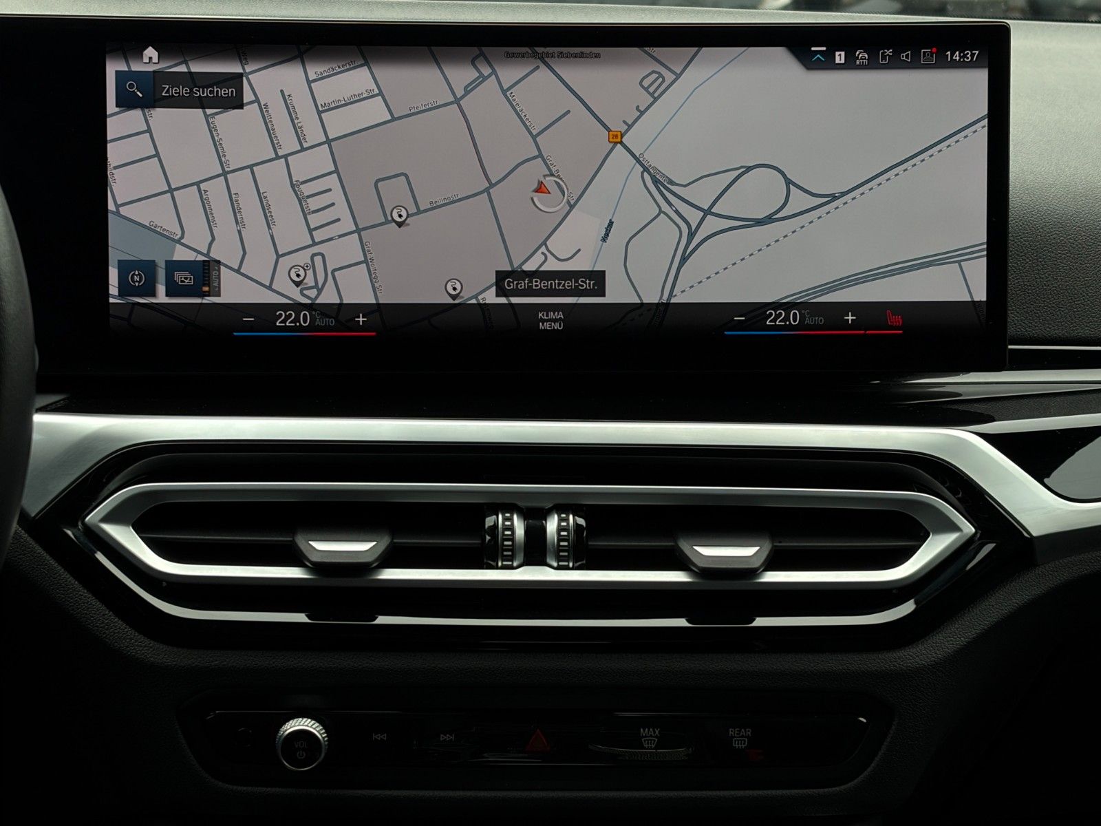 Fahrzeugabbildung BMW 330e Touring Advantage Akustik LcPlus HIFI CAM