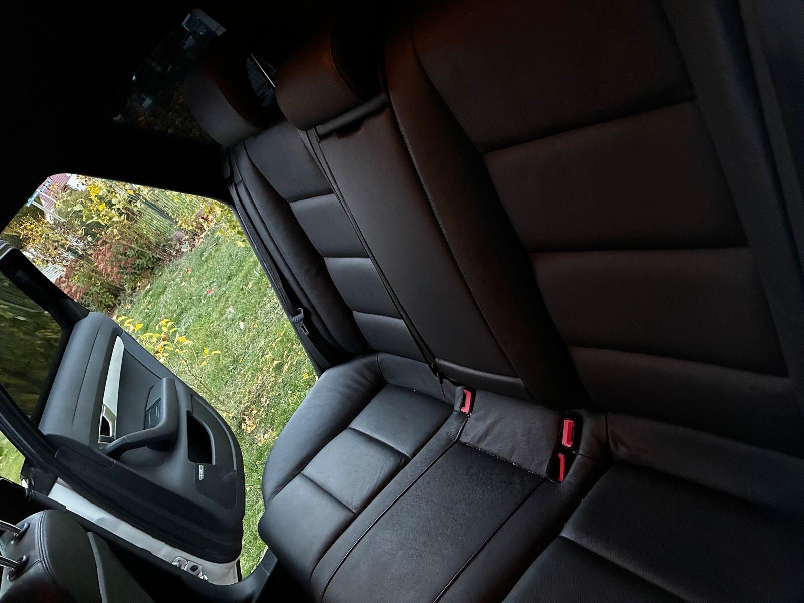 Audi Quattro 2011 — photo 10