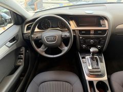 AUDI A4 Ambiente 1.HAND/AUTOMATIK/NAVI/SHZ/XENON/TRAU