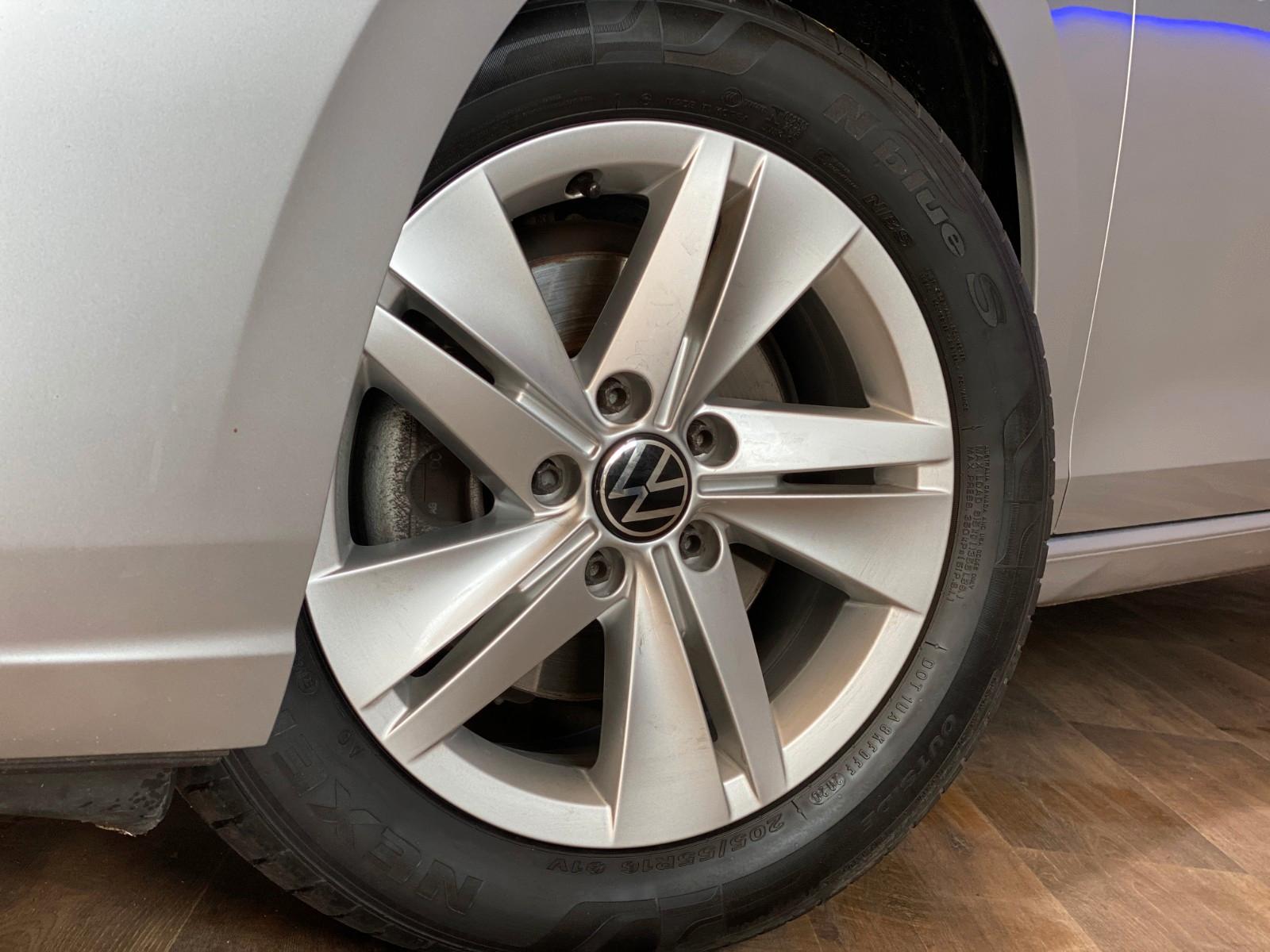 Volkswagen Golf VIII Life +LED +NAVI +SZH +AmbientBel, миниатюра 5