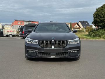 BMW 740 - 2