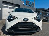Toyota Aygo AYGO x Automatik Kamera Sitzheizung Alu - Toyota Aygo (X): Automatik