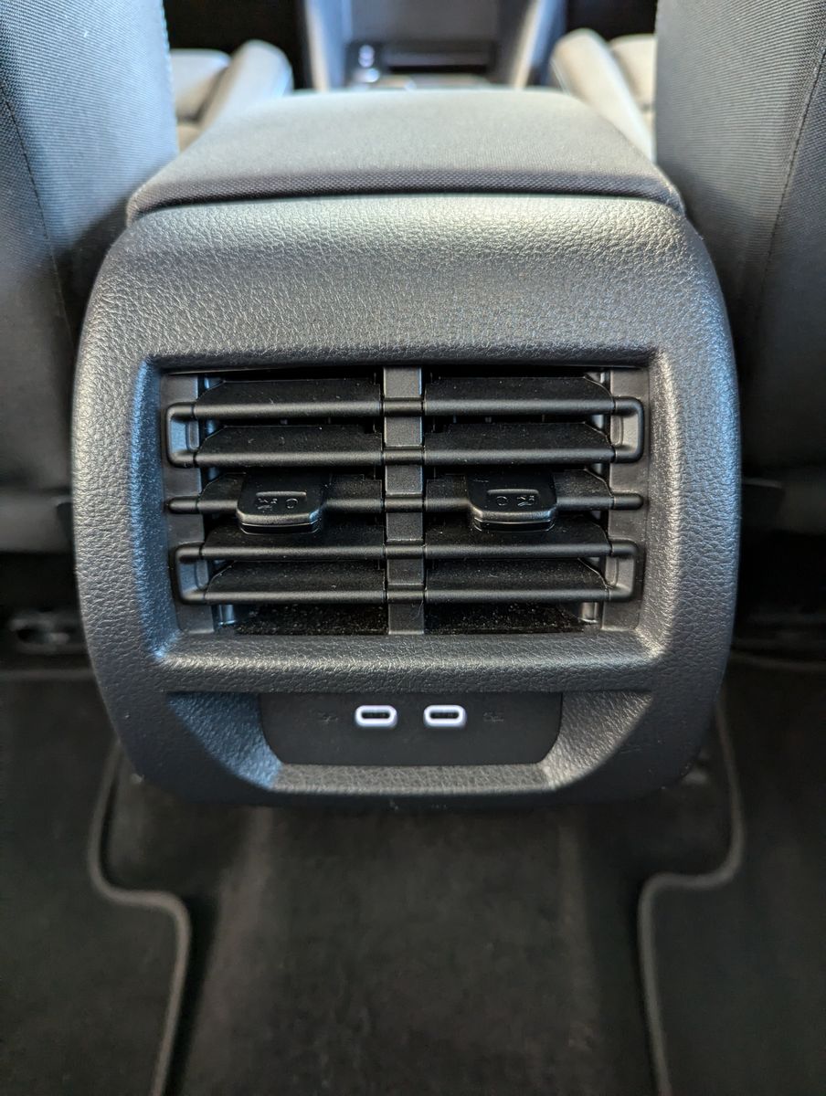 FORD Grand Tourneo L2 Active 7-Sitz Bi-LED Pano AHK - Image 27