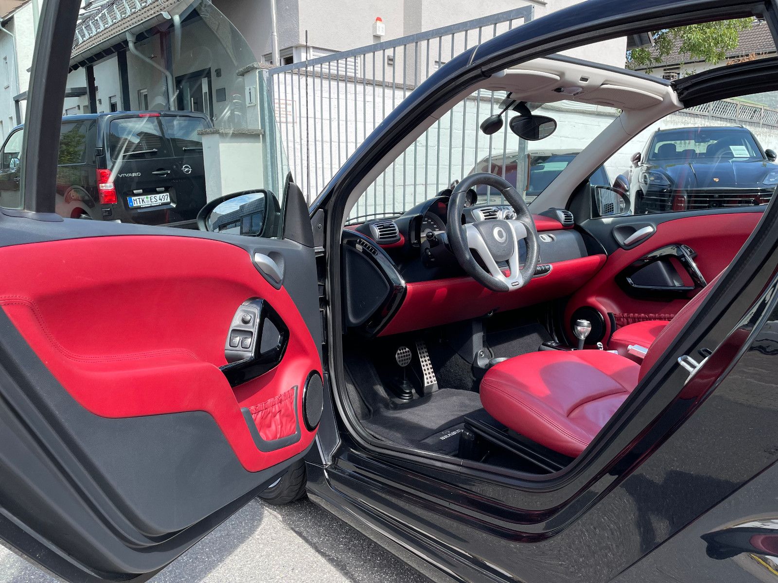 Fahrzeugabbildung Smart fortwo cabrio Brabus |Alu|Klima|Automatik|Navi