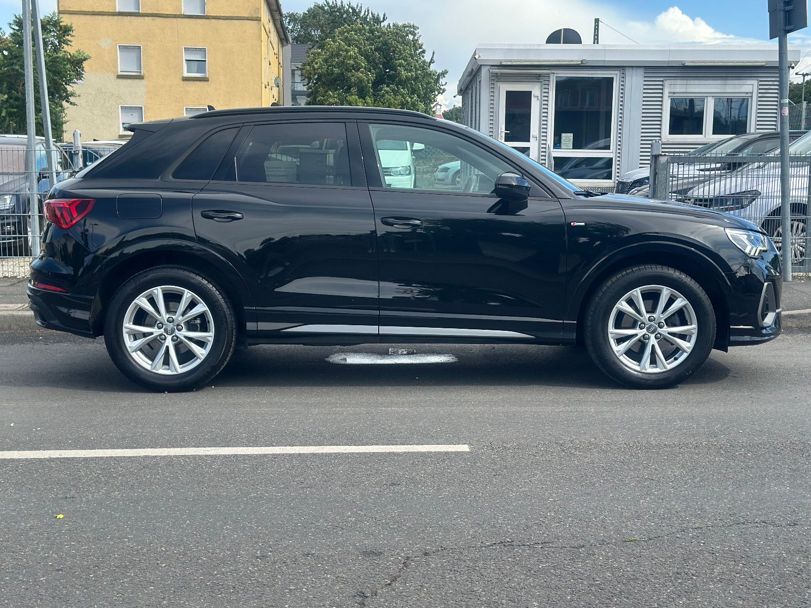 Fahrzeugabbildung Audi Q3 35 TFSI S LINE SPORTPAKET*MOD.2020+VIRTUAL*