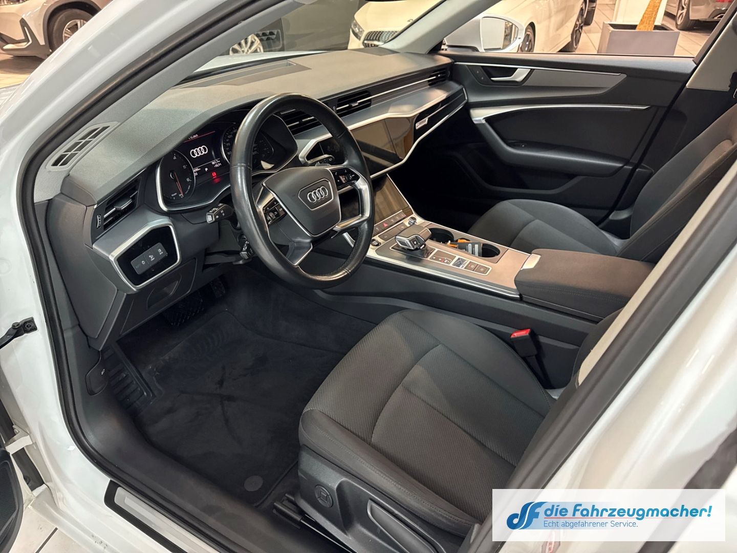 Fahrzeugabbildung Audi A6 Avant 40 TDI StandHZG AHK-klappbar Navi LED A