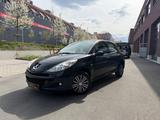 Peugeot 206 + Basis*Tüv Neu*Klima*1 Hand*Zahnriemen Neu* - gebrauchte Peugeot 206 aus dem Jahr 2011