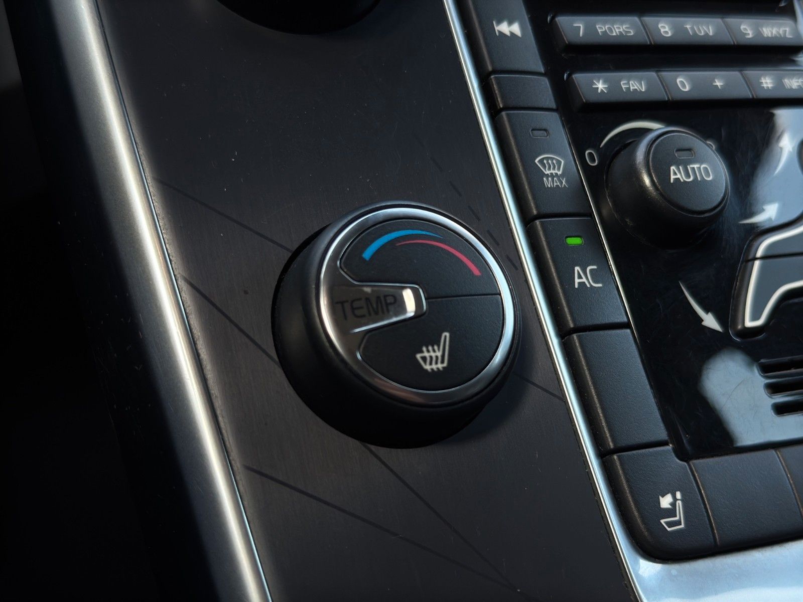 Fahrzeugabbildung Volvo V60 Kombi Ocean Race/Sitzheitzung/