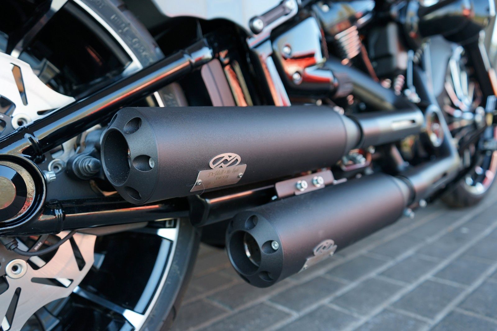 Fahrzeugabbildung Harley-Davidson Softail Breakout 117cui MY 2024 CUSTOMBIKE