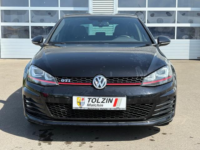 Volkswagen Golf VII 2.0 TSI GTI