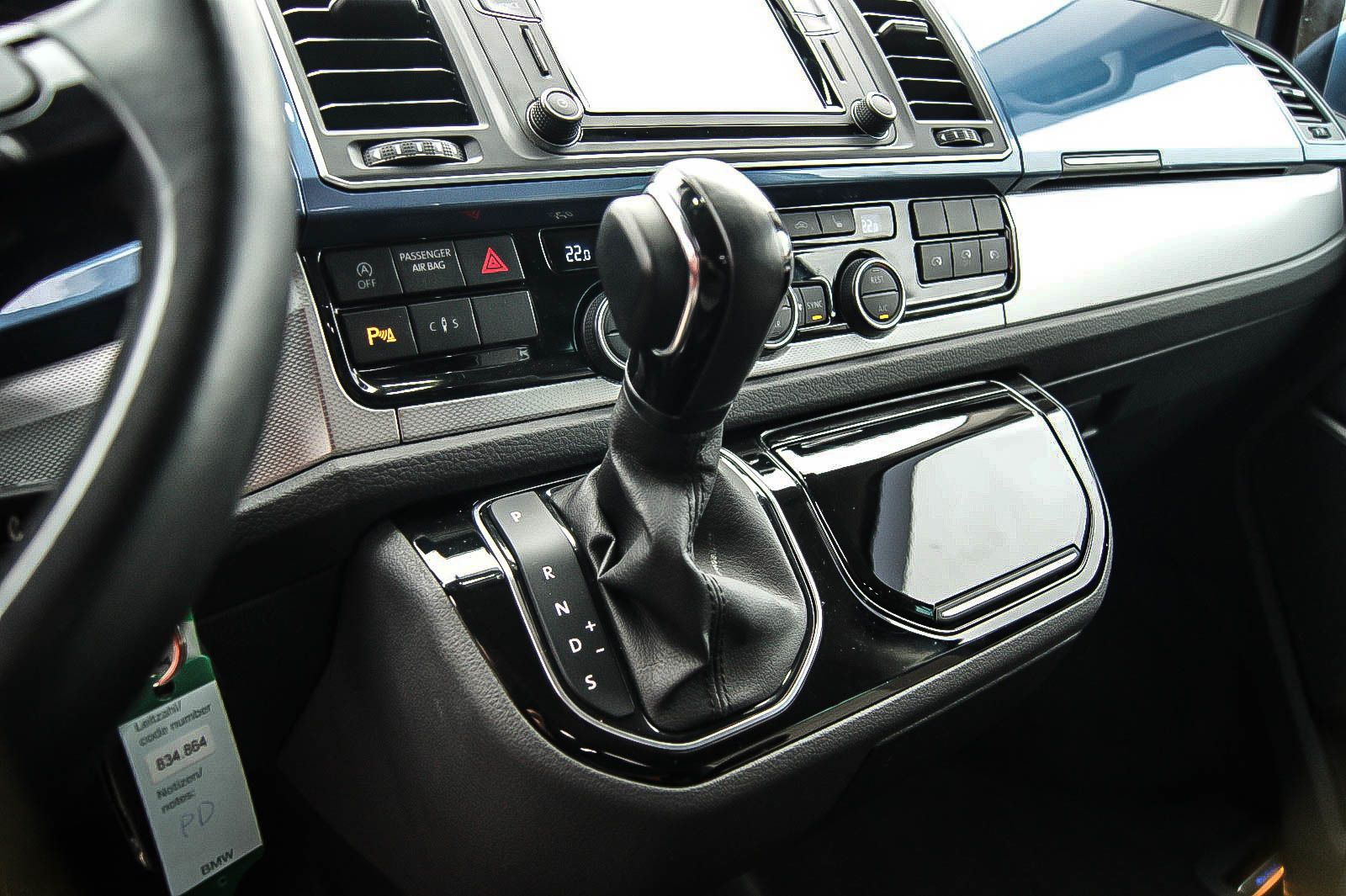 Fahrzeugabbildung Volkswagen T6 Multivan 2.0 TDI DSG Highline LEDER NAVI ACC