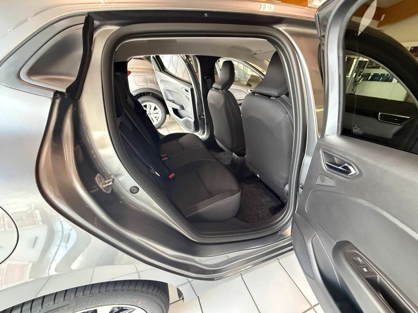 Fahrzeugabbildung Mitsubishi Colt (VBX/VBE)(08.2023->) DE