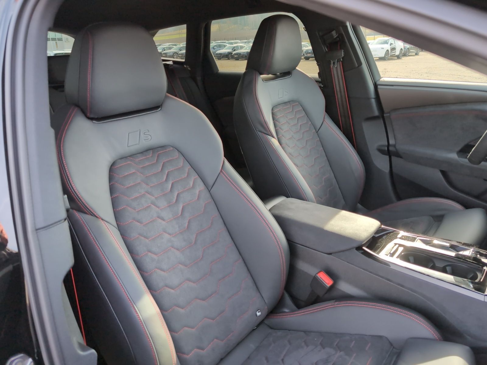 Audi S6 e-tron - Bild 12