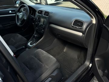 Volkswagen Golf - 10