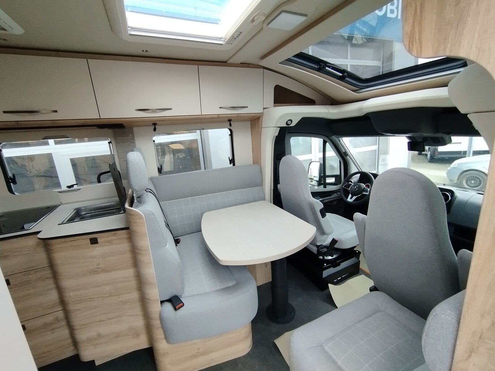 Fahrzeugabbildung Eura Mobil Profila T PT726EB Mondial Plus Paket, Zusatzbett