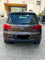 Volkswagen Tiguan 2.0 TSI Vollausstattung Keyles,Leder,Pano - gebrauchte VW Tiguan aus dem Jahr 2011