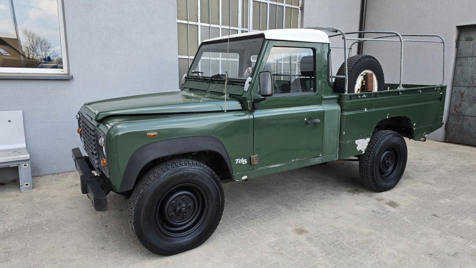 Land Rover Defender TD5 pick up