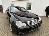 Mercedes-Benz Sportcoupe C 200 CDI/ Automatik /Panorama-Glas - Mercedes-Benz C 200 mit Diesel-Antrieb: Coupe