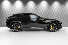 Purosangue BLACK/WHITE FULL CARBON PANORAMIC