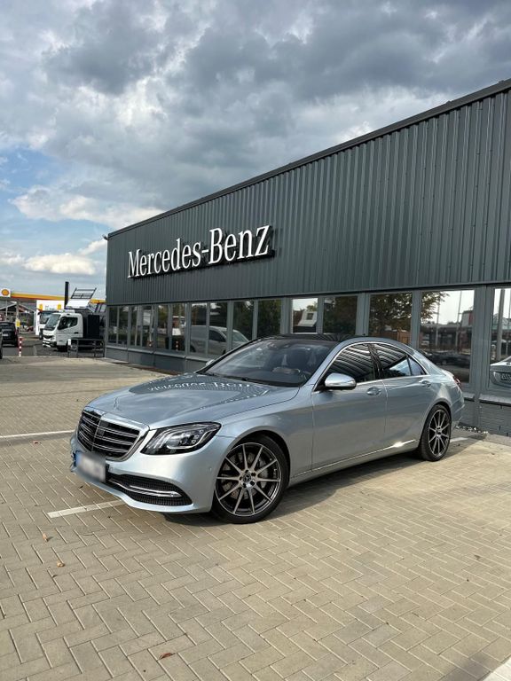 Image of Mercedes-Benz S 560
