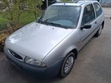Ford Fiesta 1.3 44kW Flair - Ford Fiesta mit Benzin-Antrieb: Limousine, Flair