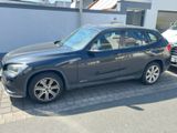 BMW X1 x Drive20i - schwarz - BMW X1: X1drive