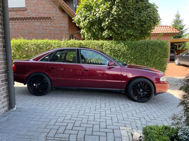 Audi A4 B5 S4 S-line Leder Alufelgen Young...