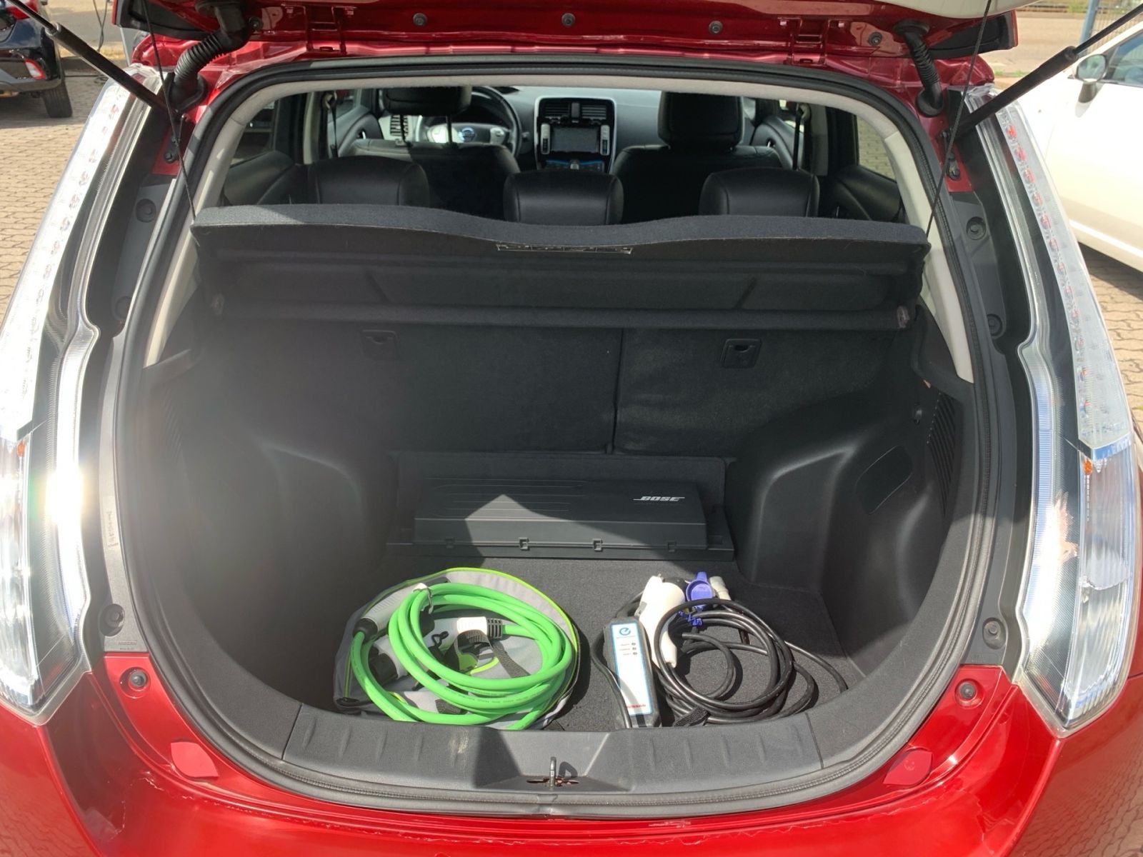 Fahrzeugabbildung Nissan Leaf Tekna Navi Leder EXPORT