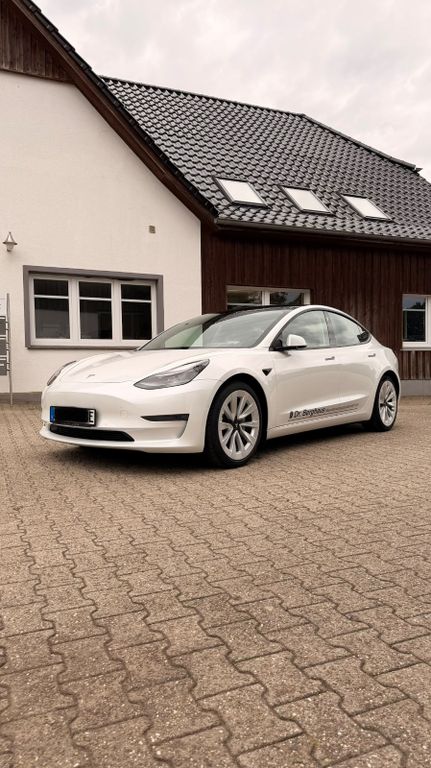 Image of Tesla Model 3