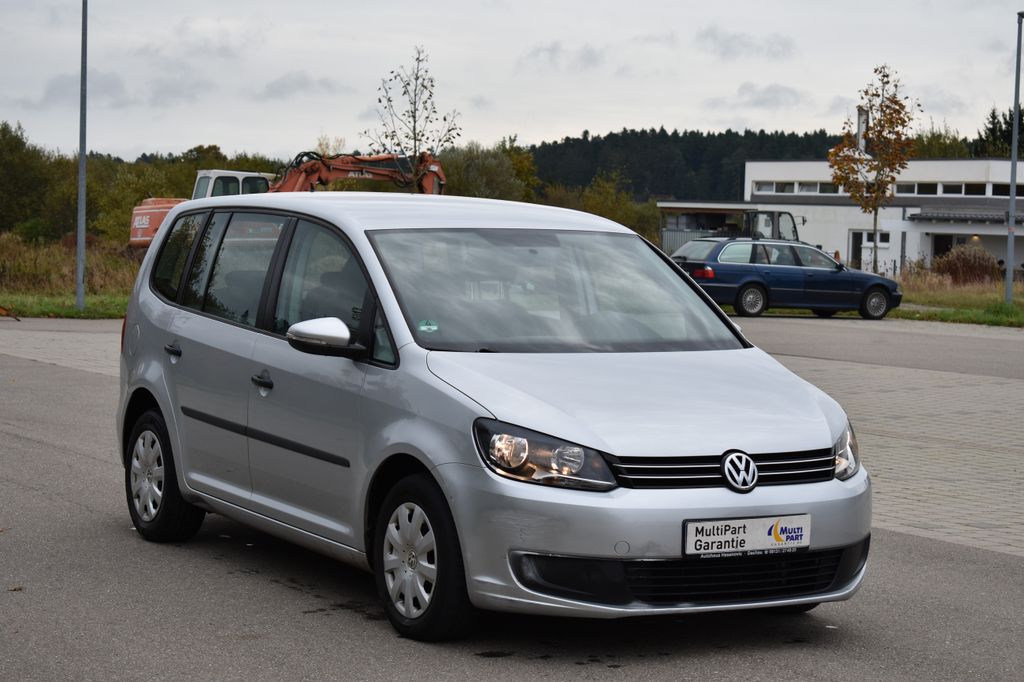 VOLKSWAGEN Touran